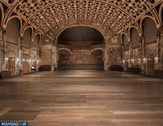 تئاترها همچنان بسته می‌مانند