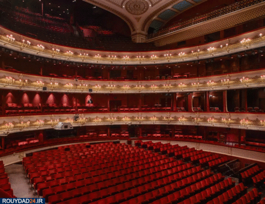 تئاترها همچنان بسته می‌مانند