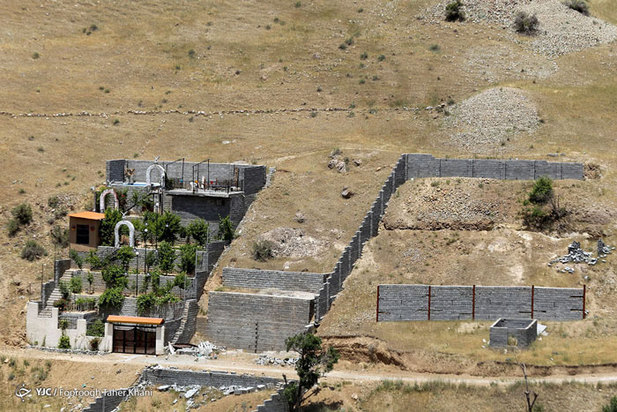 لاکچری‌های غیرمجاز