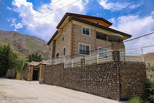 لاکچری‌های غیرمجاز