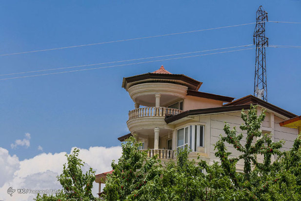 لاکچری‌های غیرمجاز