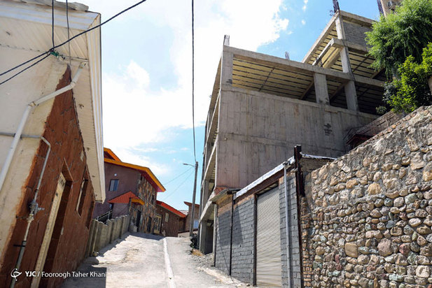 لاکچری‌های غیرمجاز