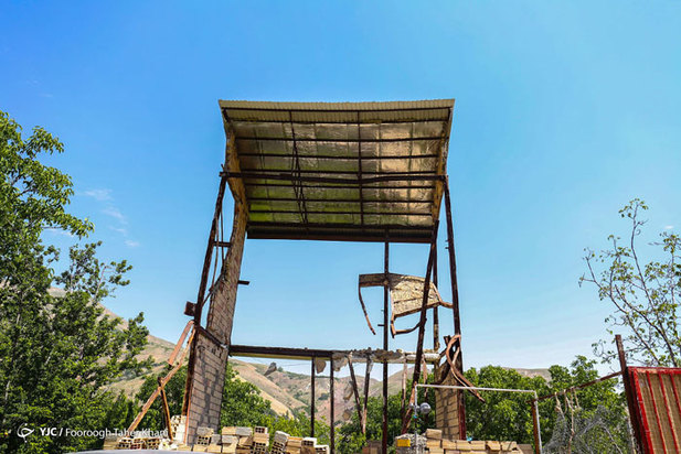 لاکچری‌های غیرمجاز