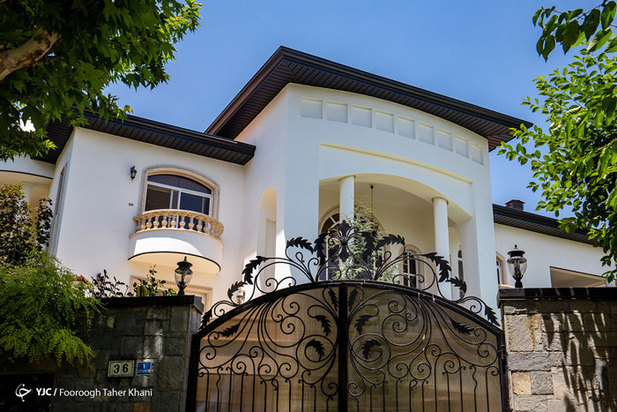 لاکچری‌های غیرمجاز