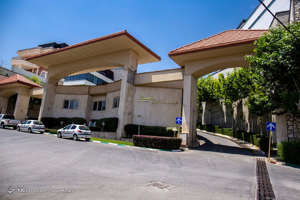 لاکچری‌های غیرمجاز