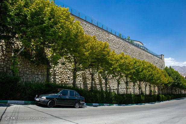 لاکچری‌های غیرمجاز