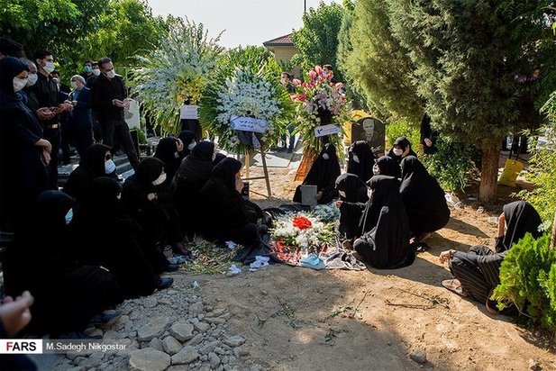 تشییع روح الله رجایی