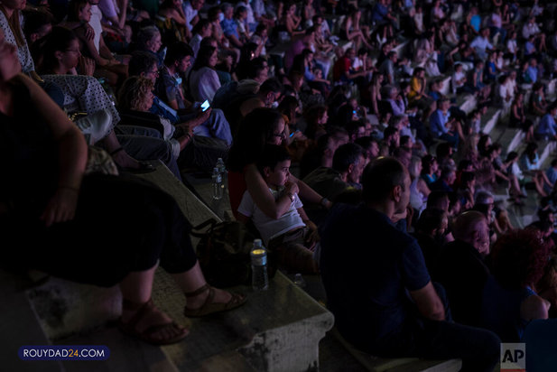 تئاترهای یونان به صحنه می آیند