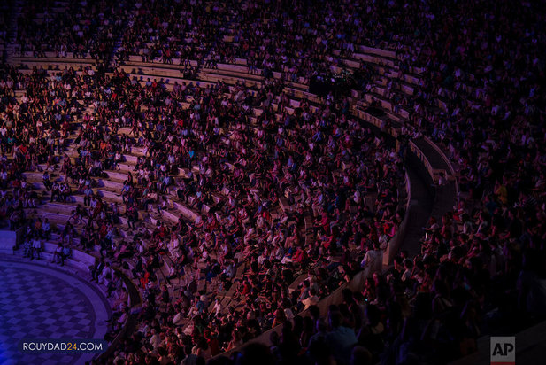 تئاترهای یونان به صحنه می آیند