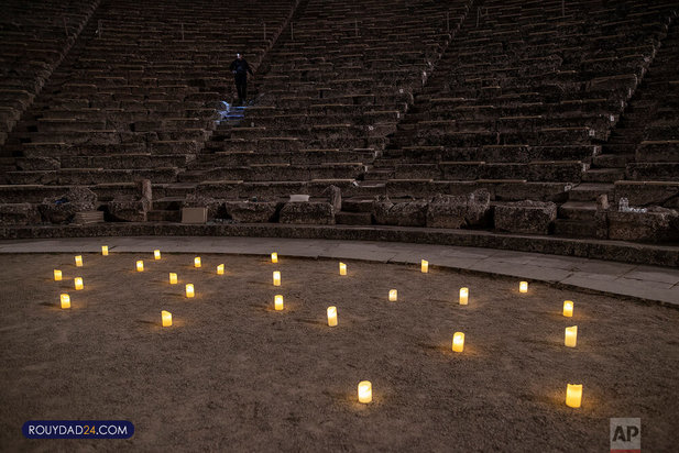 تئاترهای یونان به صحنه می آیند