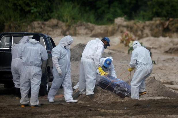 قبرستان کرونایی ها