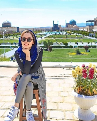 نازنین بیاتی