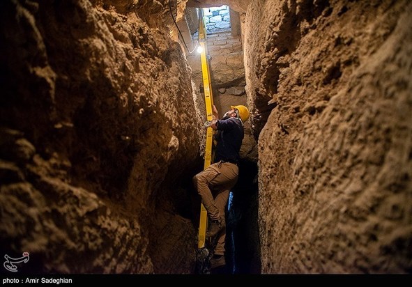 کشف اسکلت انسانی در تخت جمشید