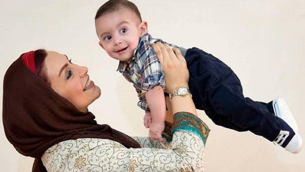 ماه چهره خلیلی