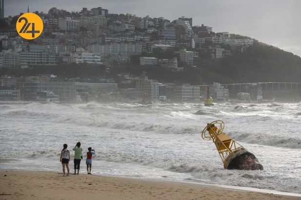 طوفان سخت دریای چین