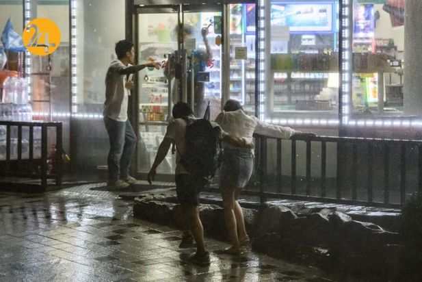 طوفان سخت دریای چین