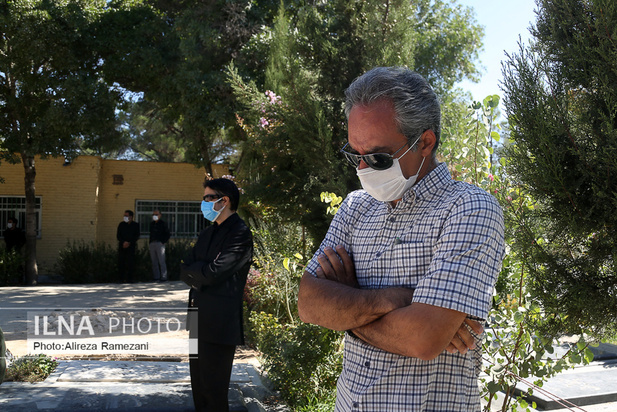 تشییع جنازه مسعود مهرابی