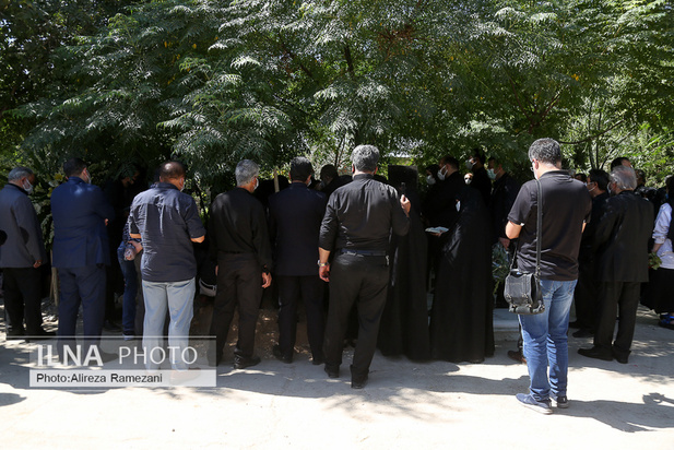 تشییع جنازه مسعود مهرابی