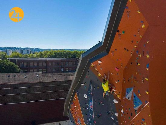 بالا رفتن از دیوار