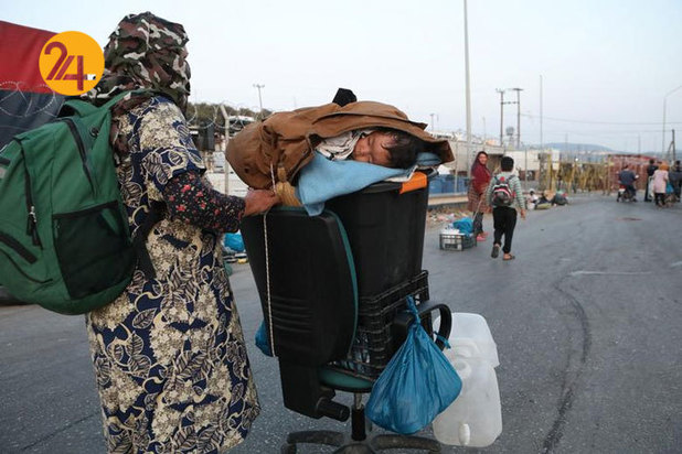 پناهجویان در کمپ‌های موقتی