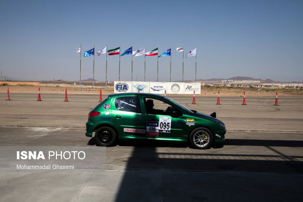 مسابقه اتومبیلرانی