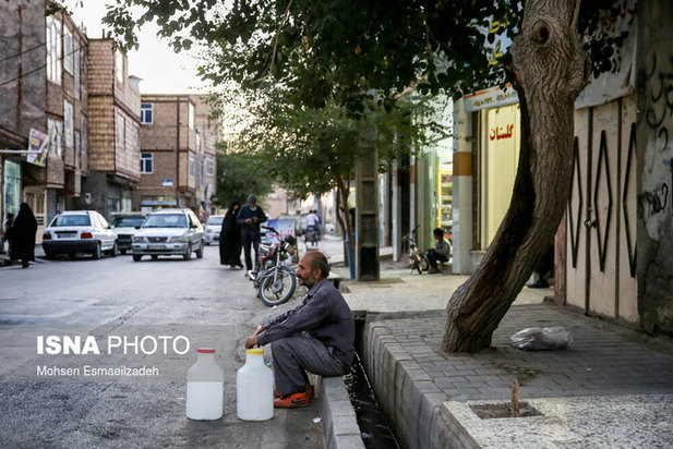 در حاشیه همت آباد