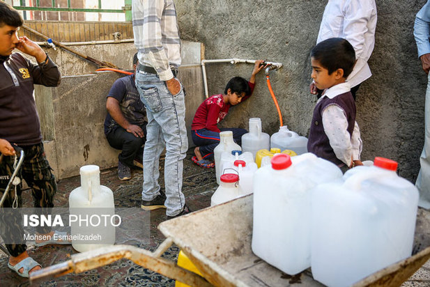 در حاشیه همت آباد