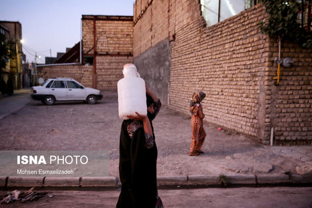 در حاشیه همت آباد