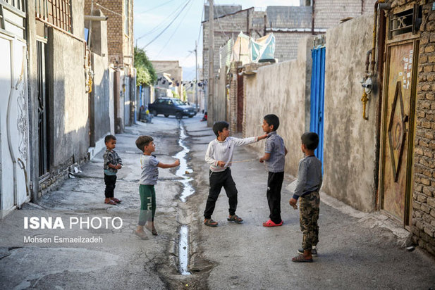 در حاشیه همت آباد