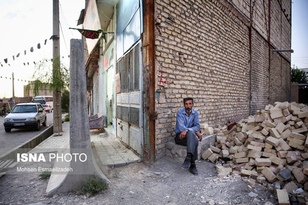 در حاشیه همت آباد