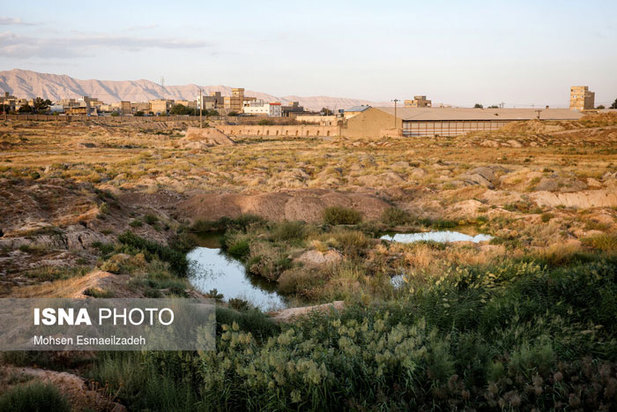 در حاشیه همت آباد