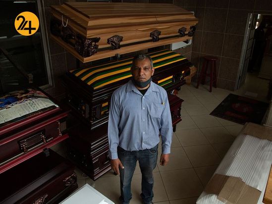 مرد تابوت‌ساز