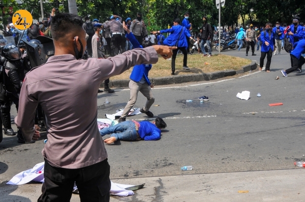 بازداشت 600 دانش آموز و کارگر معترض 