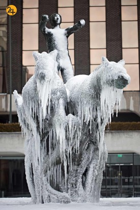 تاثیر تغییر آب و هوا بر کره زمین