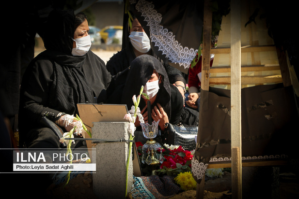 قربانیان کرونا در دل خاک