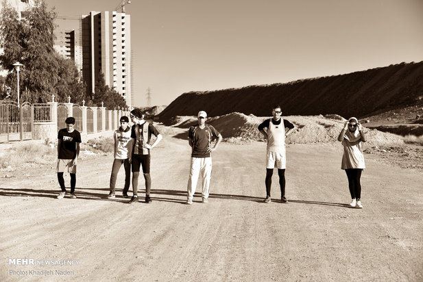 تمرینات دو و میدانی کم بینایان و نابینایان