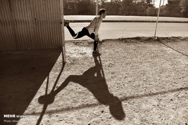 تمرینات دو و میدانی کم بینایان و نابینایان