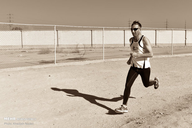 تمرینات دو و میدانی کم بینایان و نابینایان