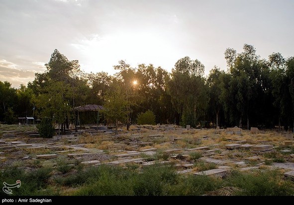 قبرستان دارالسلام