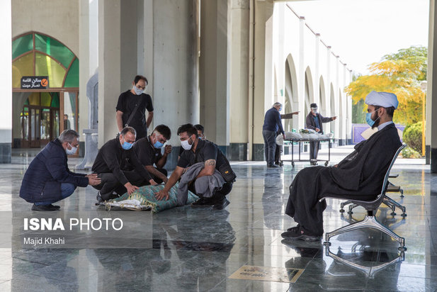 بهشت زهرا در روزهای کرونایی