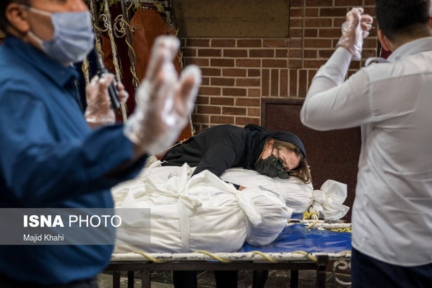 بهشت زهرا در روزهای کرونایی