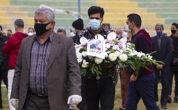 مراسم تشییع پیکر محمود یاوری