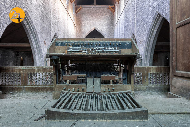 کلیساهای متروک جهان