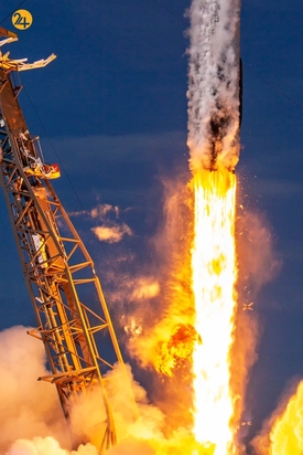 سفر دراگون اسپیس ایکس