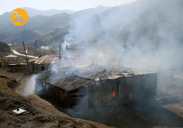 به اتش کشیدن خانههای ارمنستان