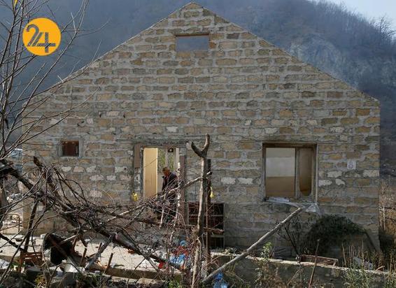 به اتش کشیدن خانههای ارمنستان