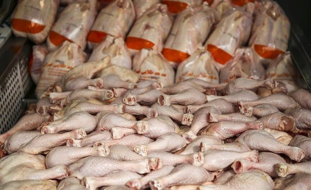 پرواز مرغ از سفره‌های اقشار کم درآمد