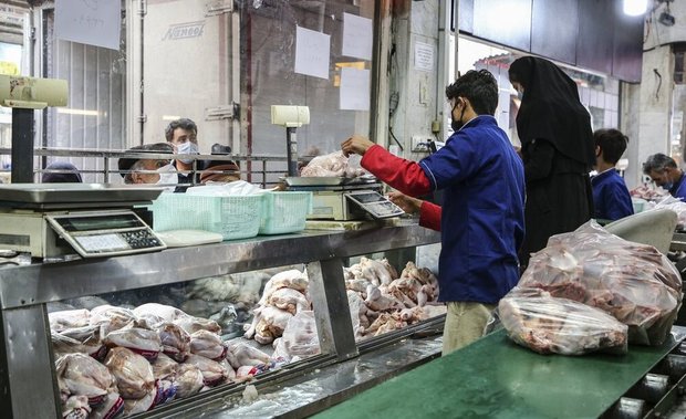 پرواز مرغ از سفره‌های اقشار کم درآمد