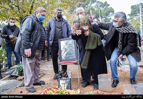 تشییع پیکر کامبوزیا پرتوی