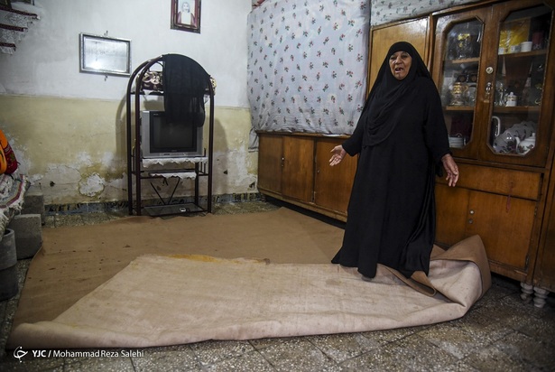 رفع آبگرفتگی اهواز توسط نیروهای مردمی